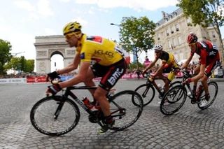 Stage 21 - Cadel Evans wins 2011 Tour de France