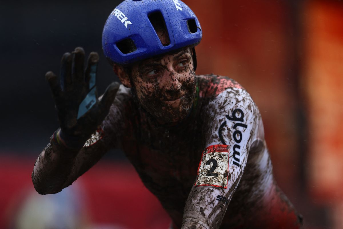 Lucinda Brand after her victory in the mudfest at the Dendermonde World Cup