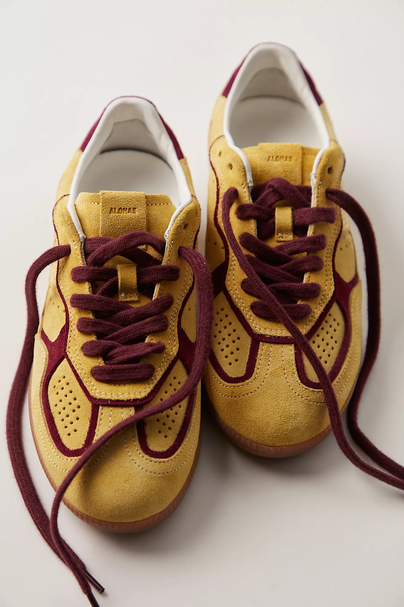 Alohas 490 Rife Trainers