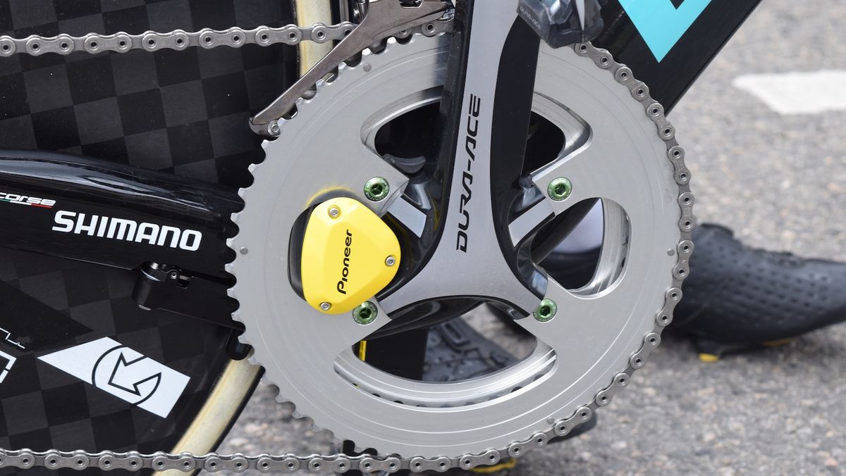 LottoNL-Jumbo paired the chainrings with Aerozine titanium crank bolts