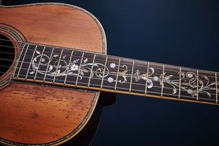 Most models switched to 14-fret necks during the 1930s, but 12-fret necks and slotted headstocks remained standard features on 0-42 and 00-42 guitars until their discontinuation in 1942.