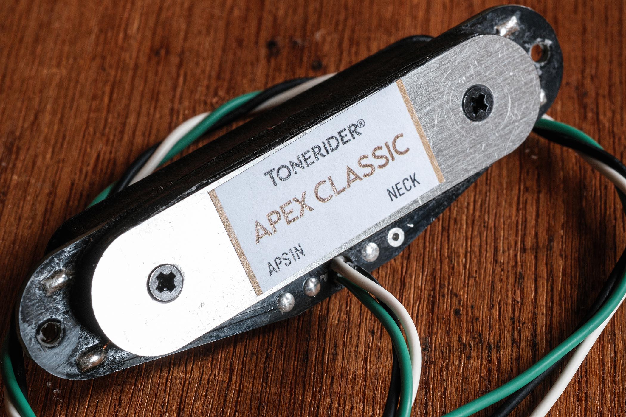 A Tonerider Apex Classic pickup