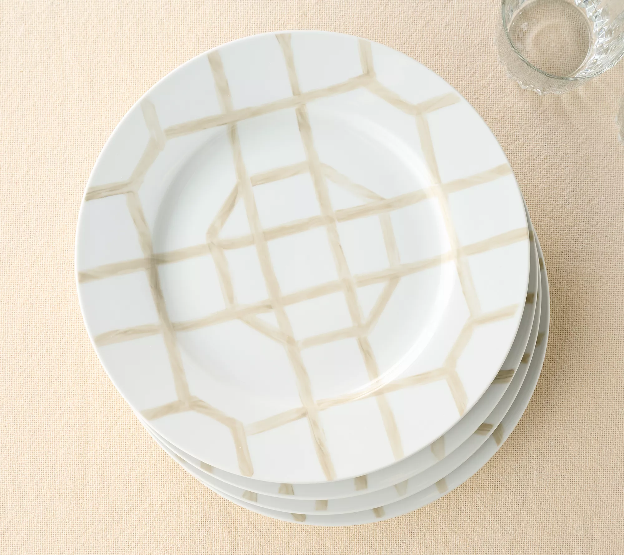 Mrs. H by Dee Hilfiger Set of 4 Porcelain Dinner Plates