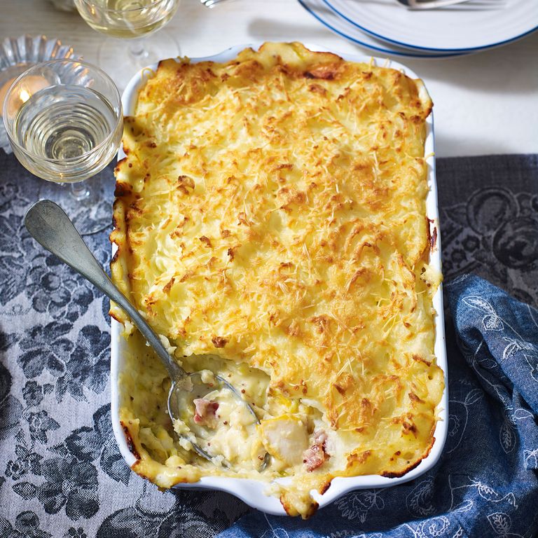 Smoked haddock and bacon pie 
