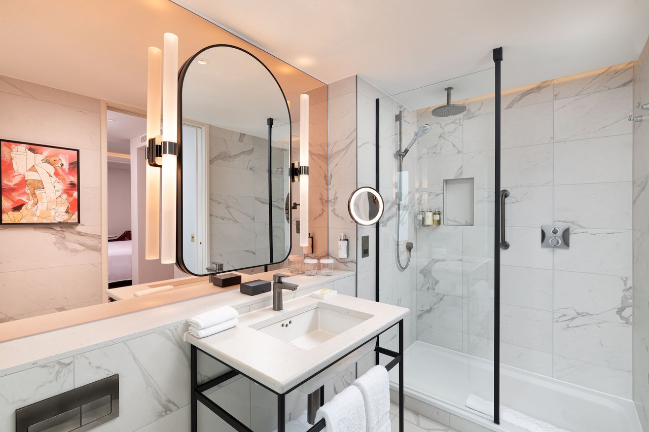 A bathroom at Lost Property St Pauls London