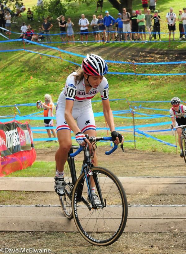 Helen Wyman (Kona) alone on the front of the race