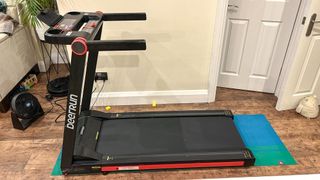 DeerRun A1 Pro treadmill in a person's home