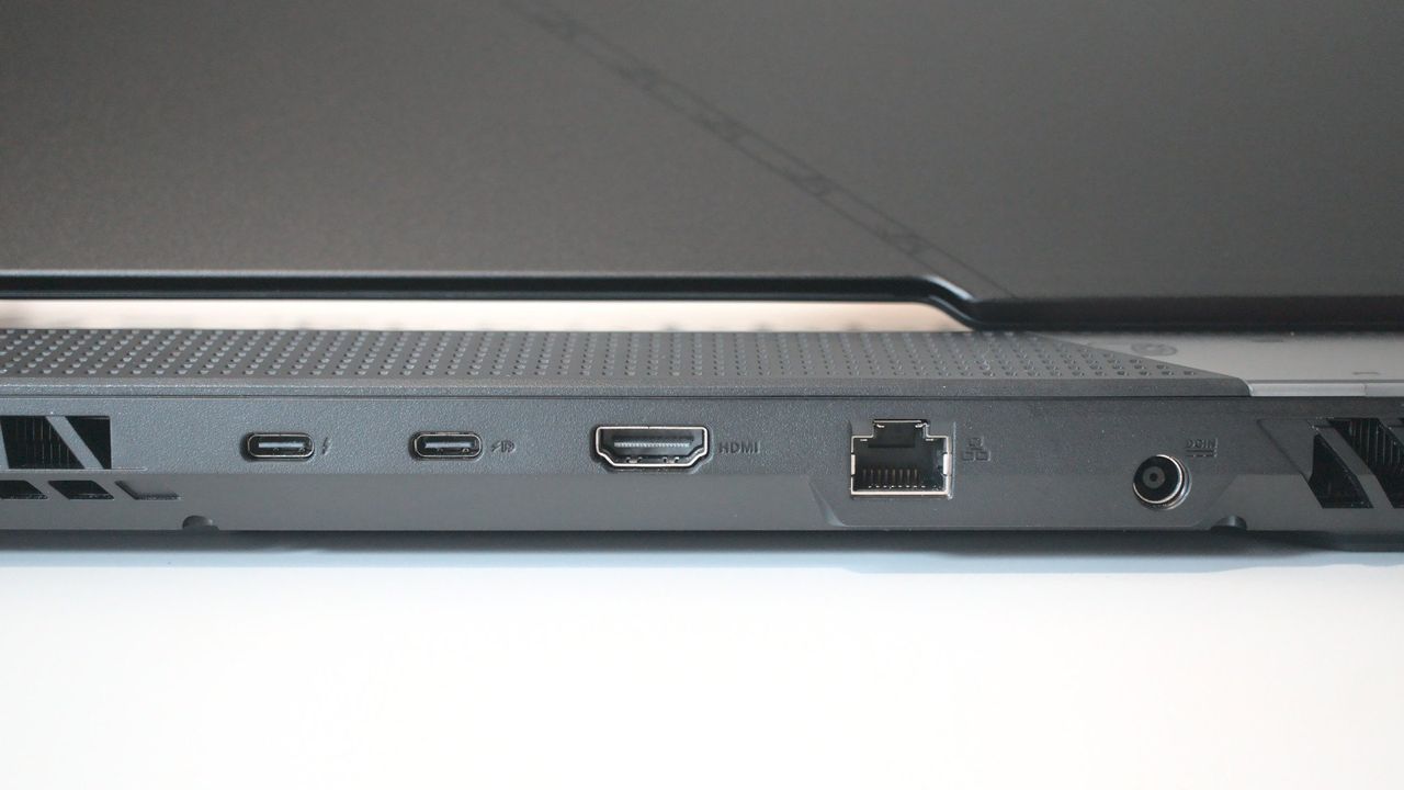 ASUS ROG Strix Scar G533