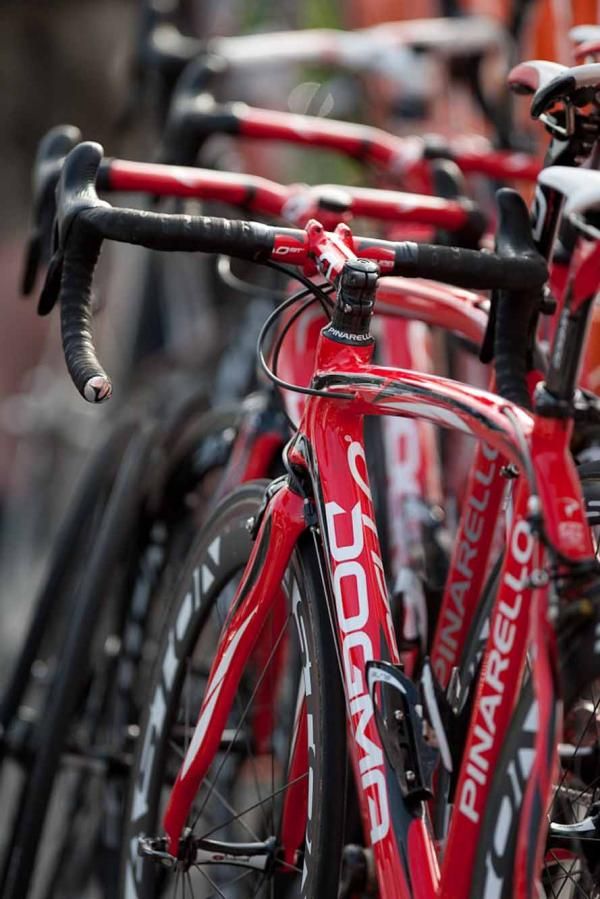 Bissell Pro Cycling team had a second set of Pinarello Dogma waiting in the pit during the men's race.