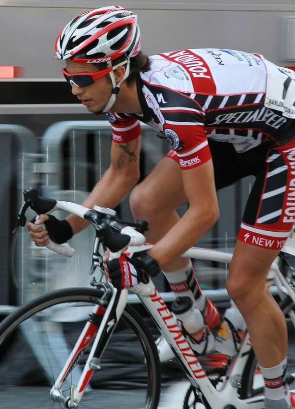 Former NYC bike messenger, Dan Chabanov (CRCA: Foundation) proves the allure of this race: saddle up and ride with the Pros.