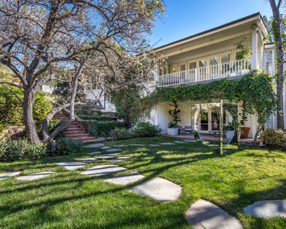 Inside Jim Carrey's Brentwood ranch: listed for $28.9 million | Homes ...