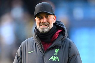 Juergen Klopp, Manager of Liverpool, looks on in the warm up prior to the Premier League match between Manchester City and Liverpool FC at Etihad Stadium on November 25, 2023 in Manchester, England. (Photo by Shaun Botterill/Getty Images)