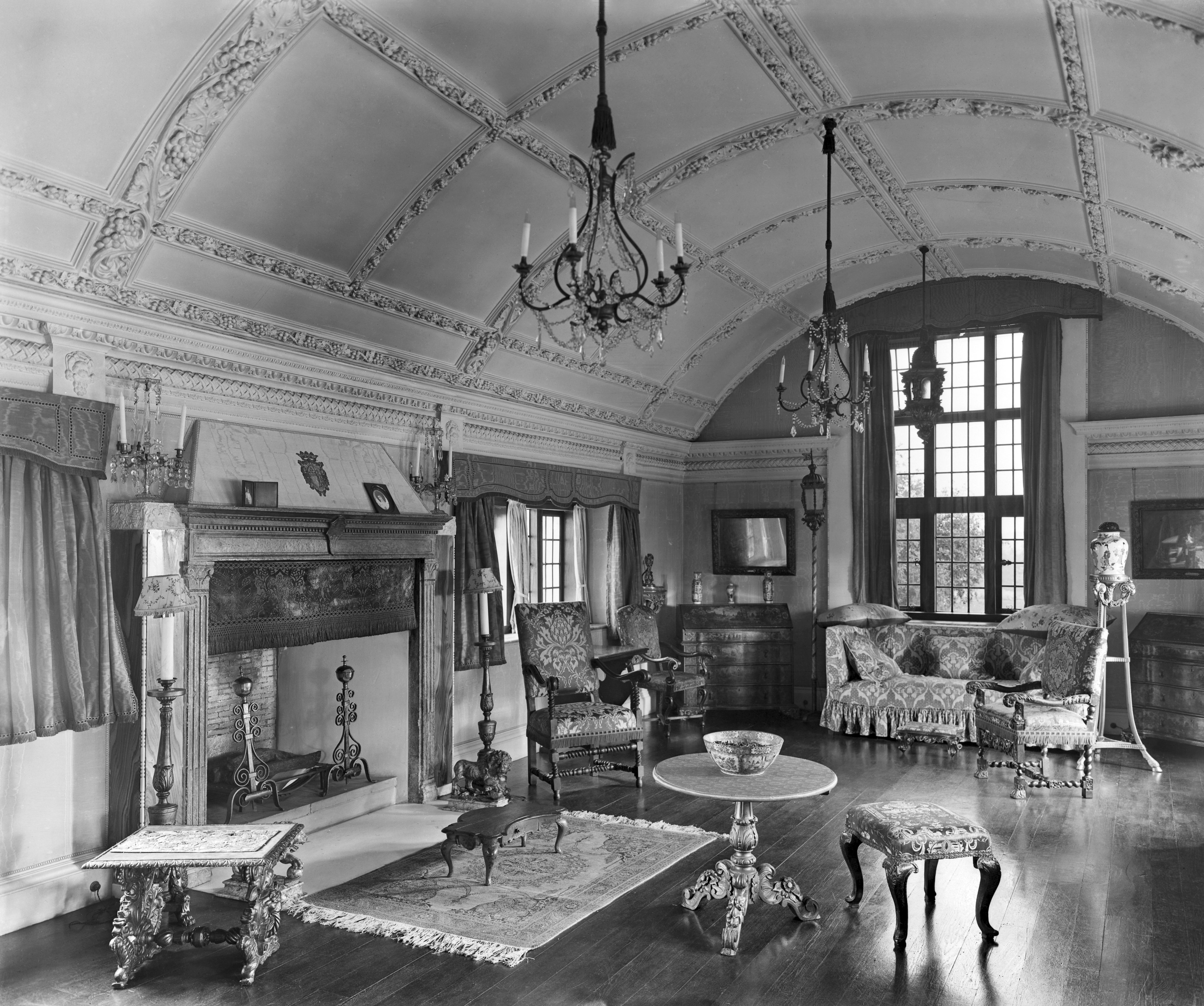 Papillon Hall