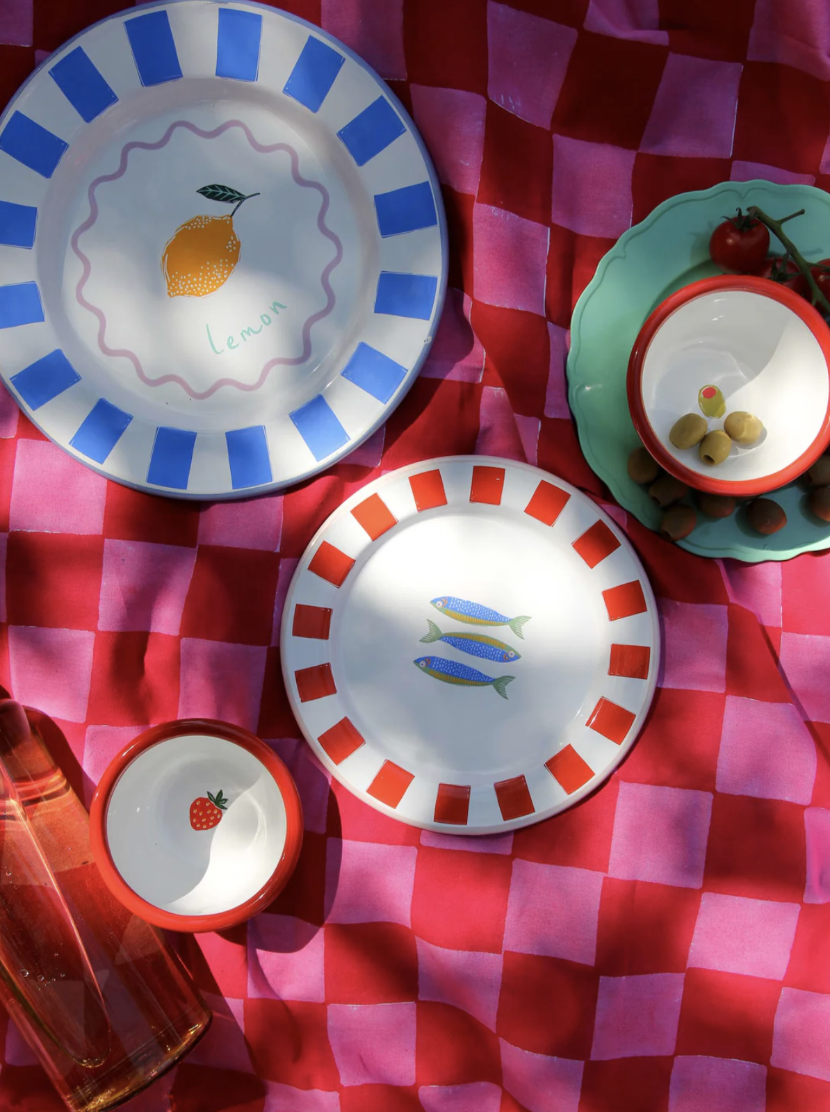 Talking Tables Ltd., Bon Appetit Enamel Plate / Lemon