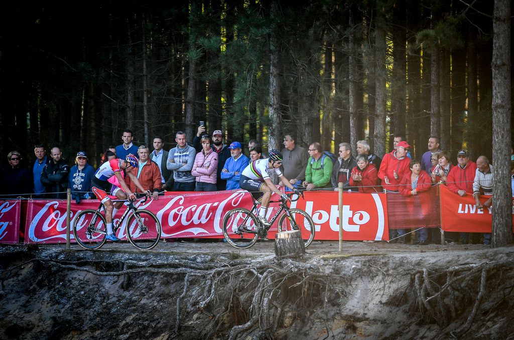 The two leaders, Wout Van Aert (Crelan-Vastgoedservice) and Mathieu van der Poel (Beobank-Corendon)