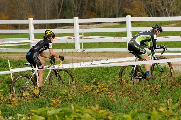 Andrea Smith (Ladies First Racing) was not about to let Annis get away.