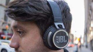 JBL Synchros S400BT review