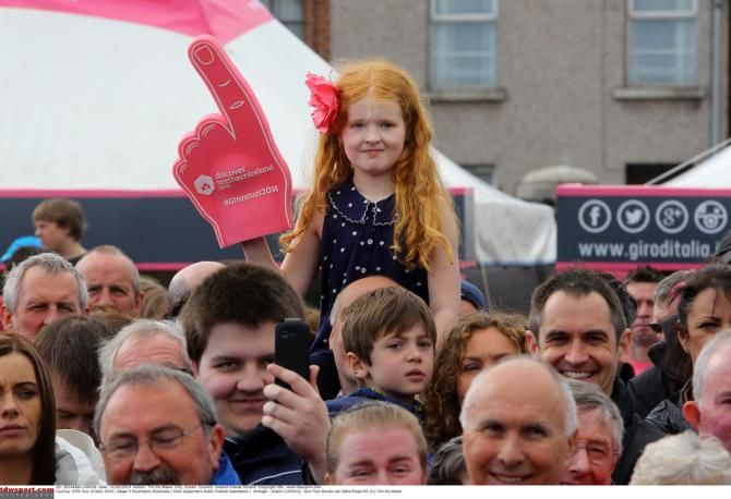 A young Irish fan