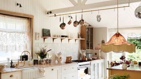 deVOL kitchen with open shelving