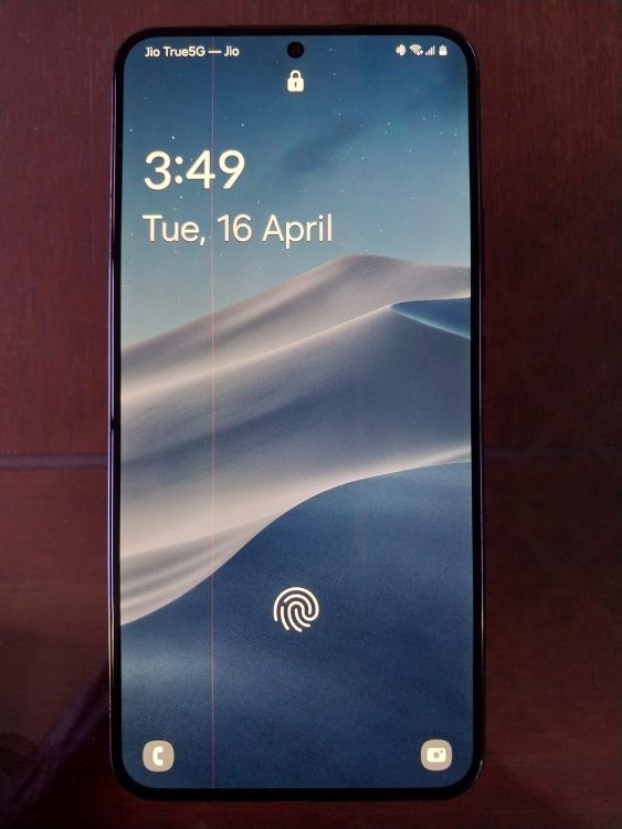 Galaxy S22 Plus green line on screen