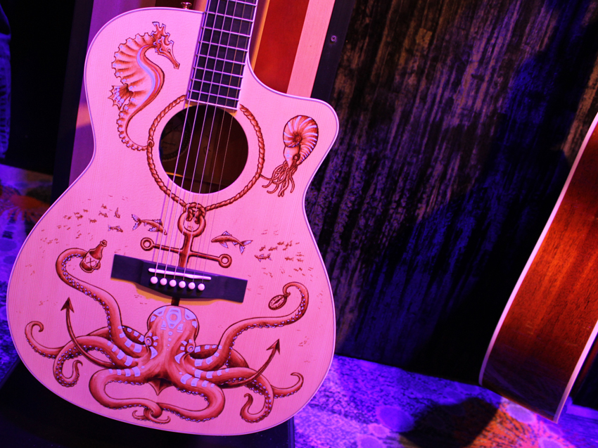 Fender Melanie Steinway FSR Octopus acoustic