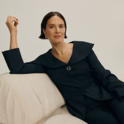 elizabeth day wearing aligne collection