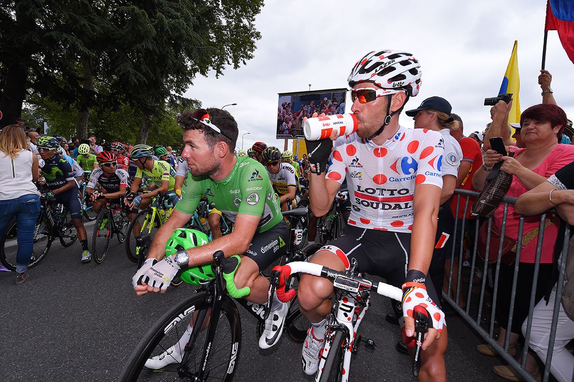 Thomas De Gendt (Lotto Soudal) and Mark Cavendish at the start