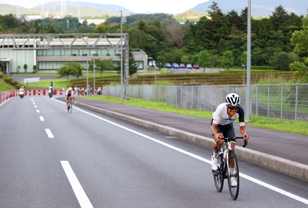 OYAMA JAPAN JULY 24 Richard Carapaz of Team Ecuador in the breakaway during the Mens road race at the Fuji International Speedway on day one of the Tokyo 2020 Olympic Games on July 24 2021 in Oyama Shizuoka Japan Photo by Tim de WaeleGetty Images