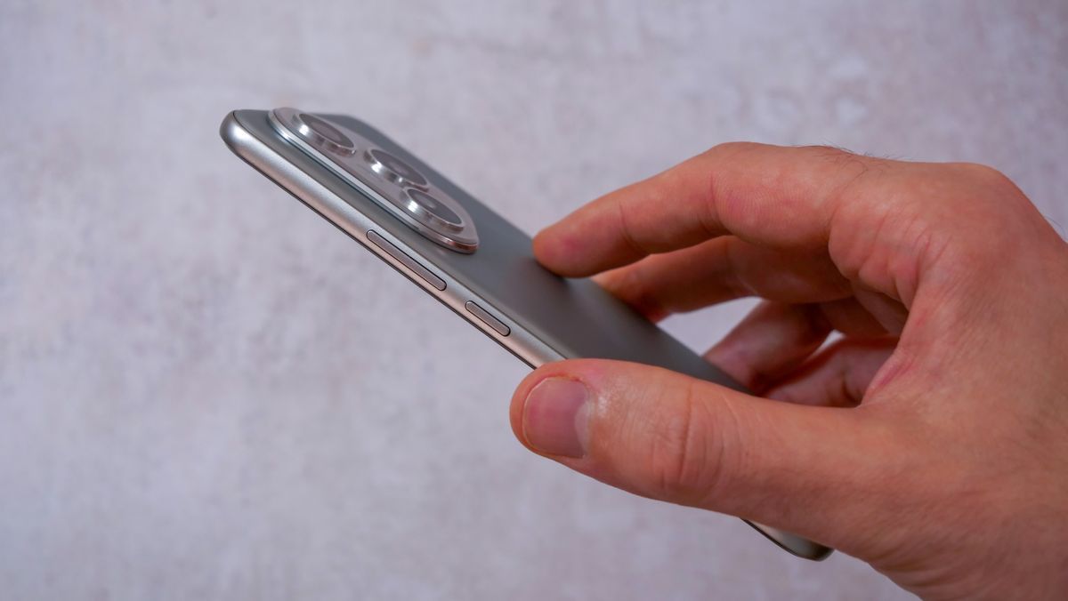 A photo of the Honor 400 Pro