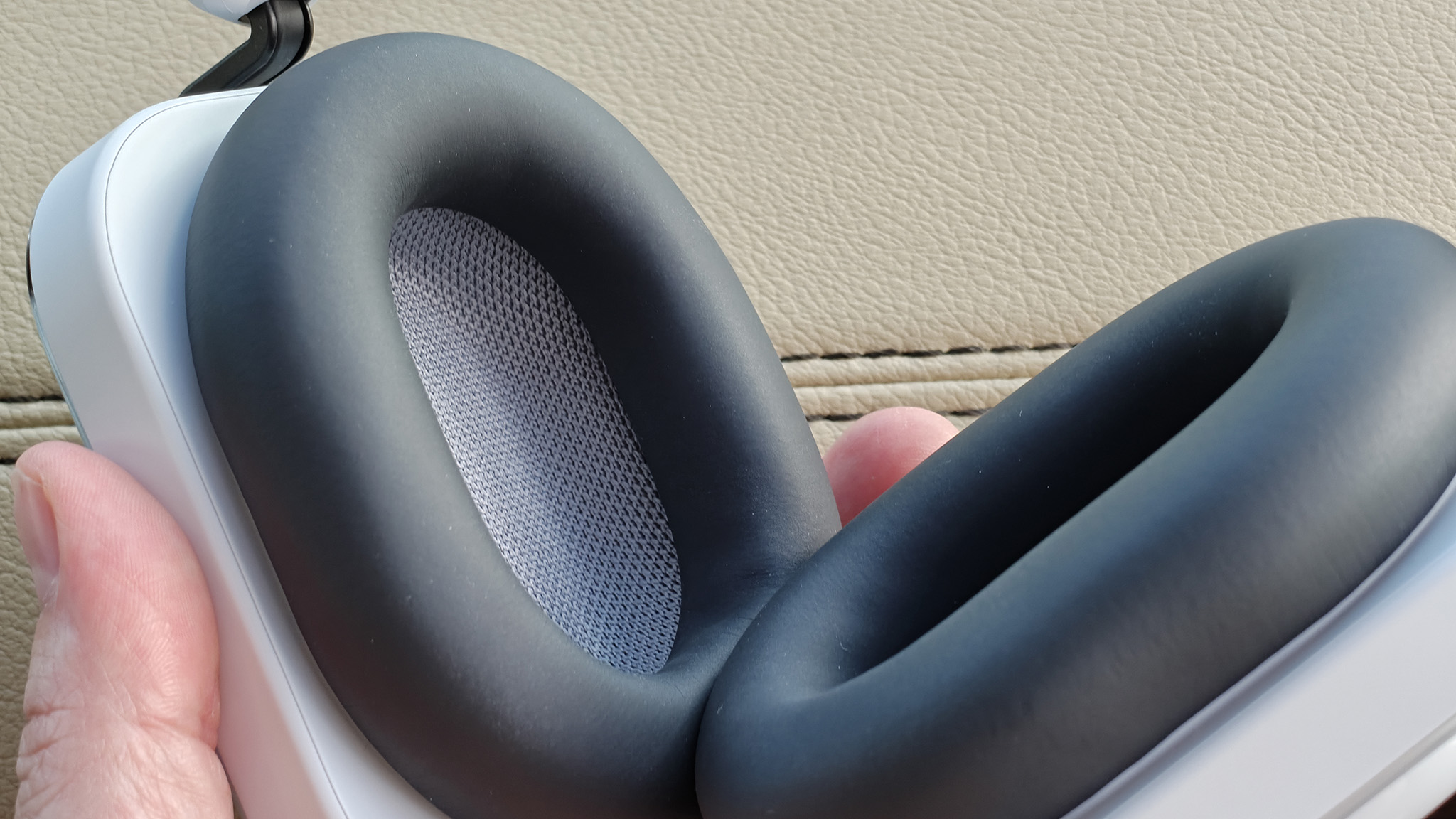 Taking a closer look at the padding on Nothing Headphones (a)