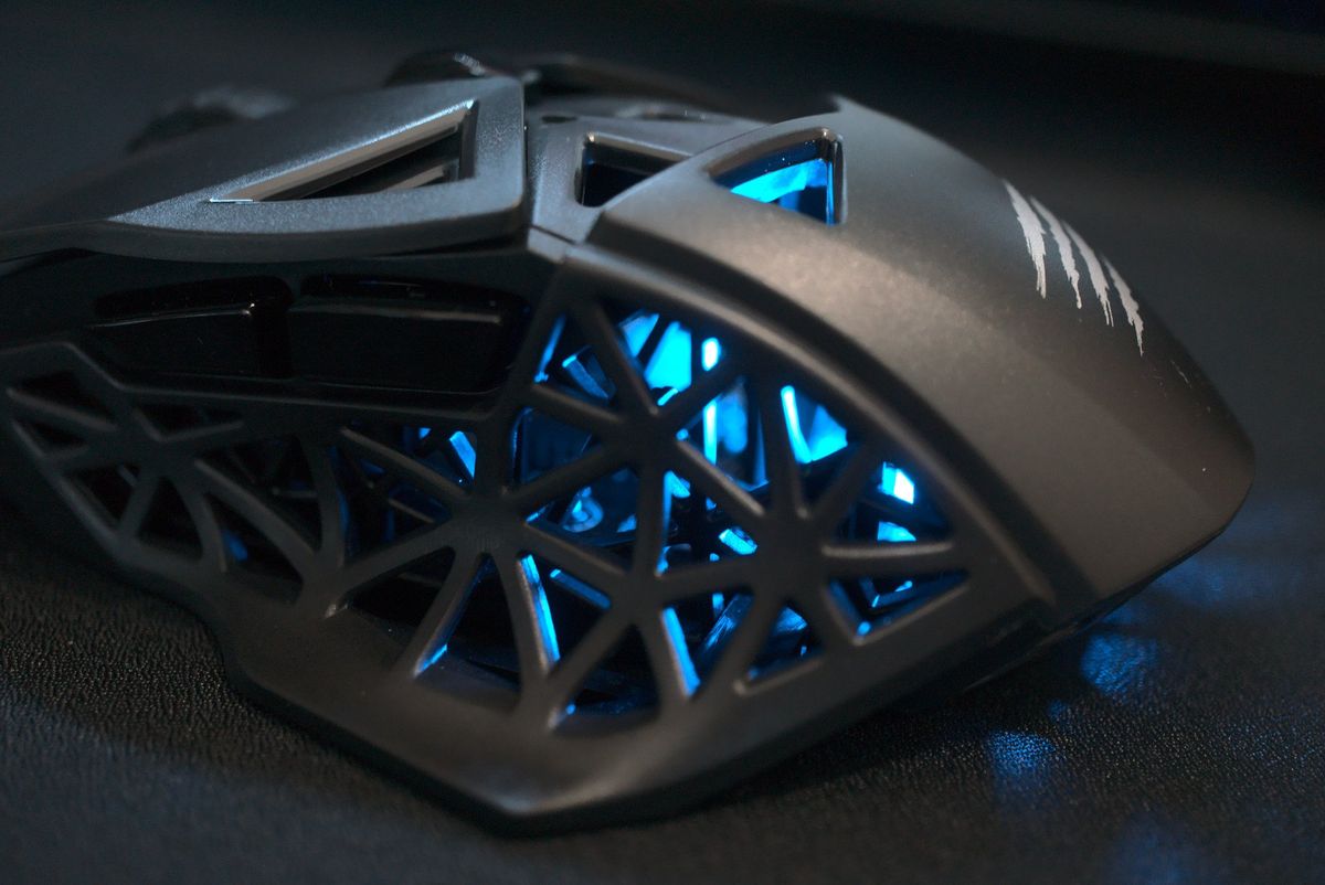 Mad Catz M.O.J.O. M1