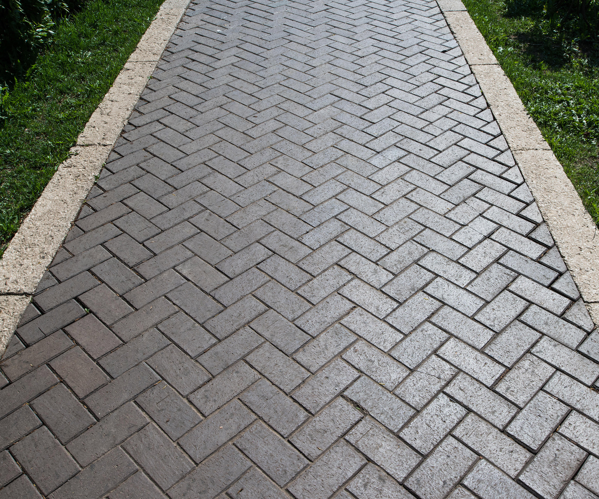 8 Versatile Block Paving Patterns For Driveways And Patios Homebuilding