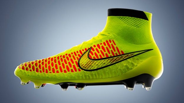 Nike Magista