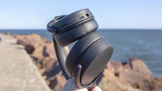 Kontrollene på Sennheiser HD 450BT