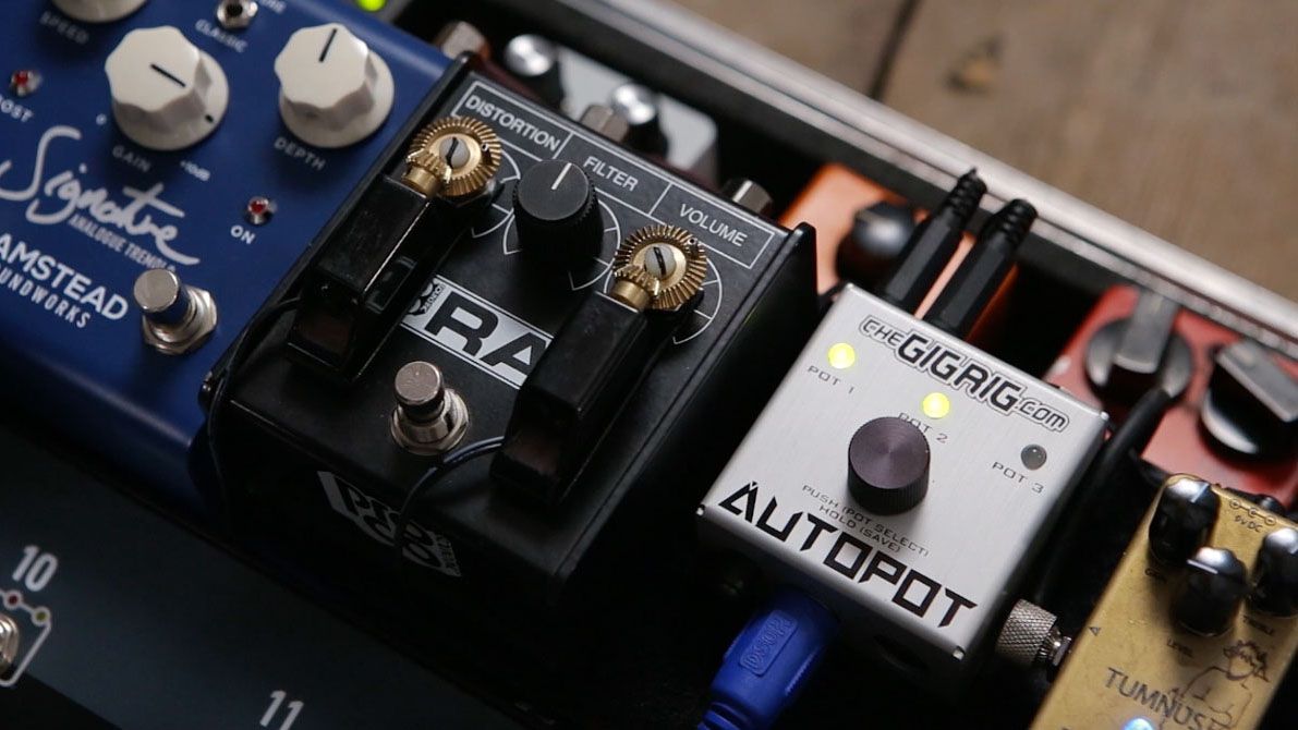 NAMM 2016: Add automated hands-free control to any effects pedal with ...