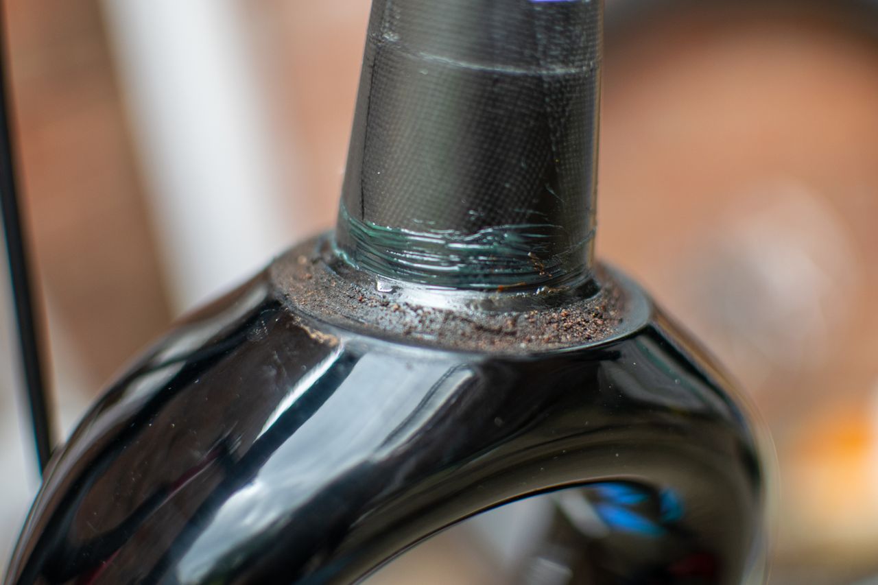 A Lauf Grit fork being serviced