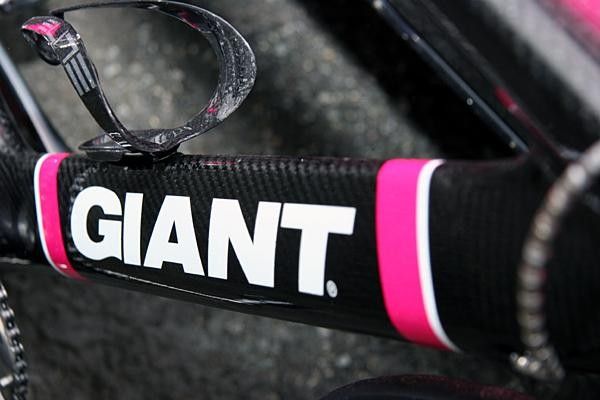Virtually par for the course on TT bikes - a big, airfoil-shaped downtube.