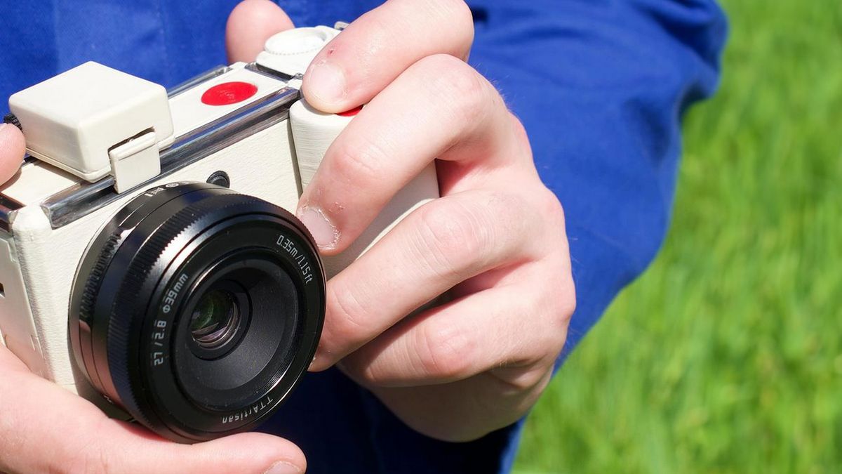 Prototype left-handed camera by Rowan Baxter