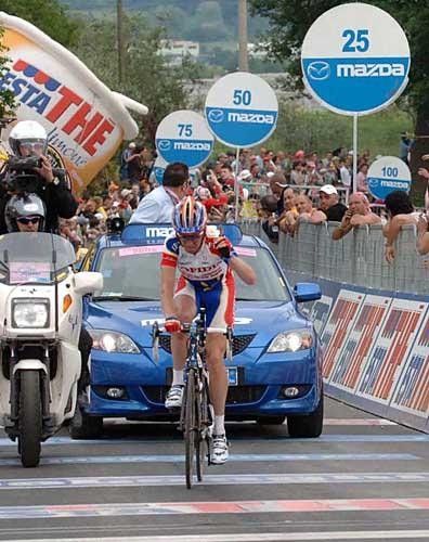 Rik Verbrugghe (Cofidis) salutes briefly at the end of today's stage