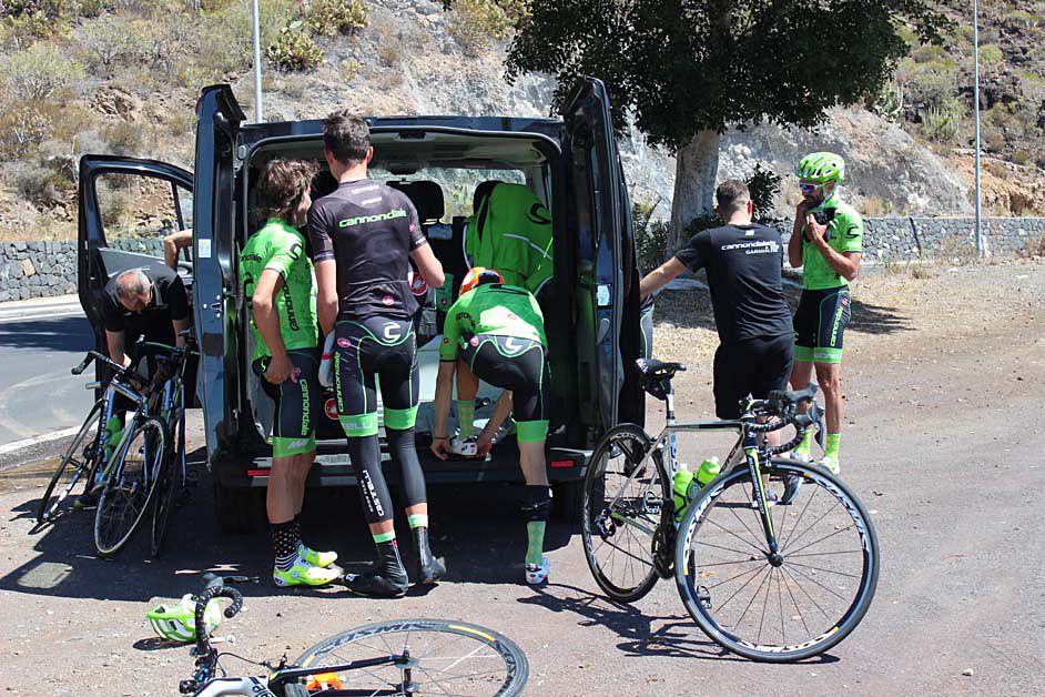 Cannondale riders stop to get some fluid and food before starting up the final climb up Mt Teide