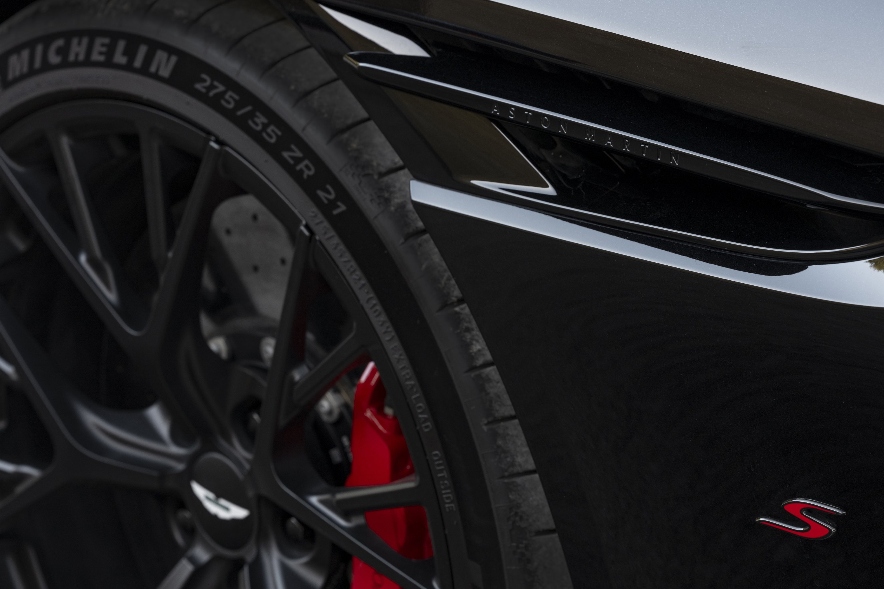 Aston Martin DB12 S design details