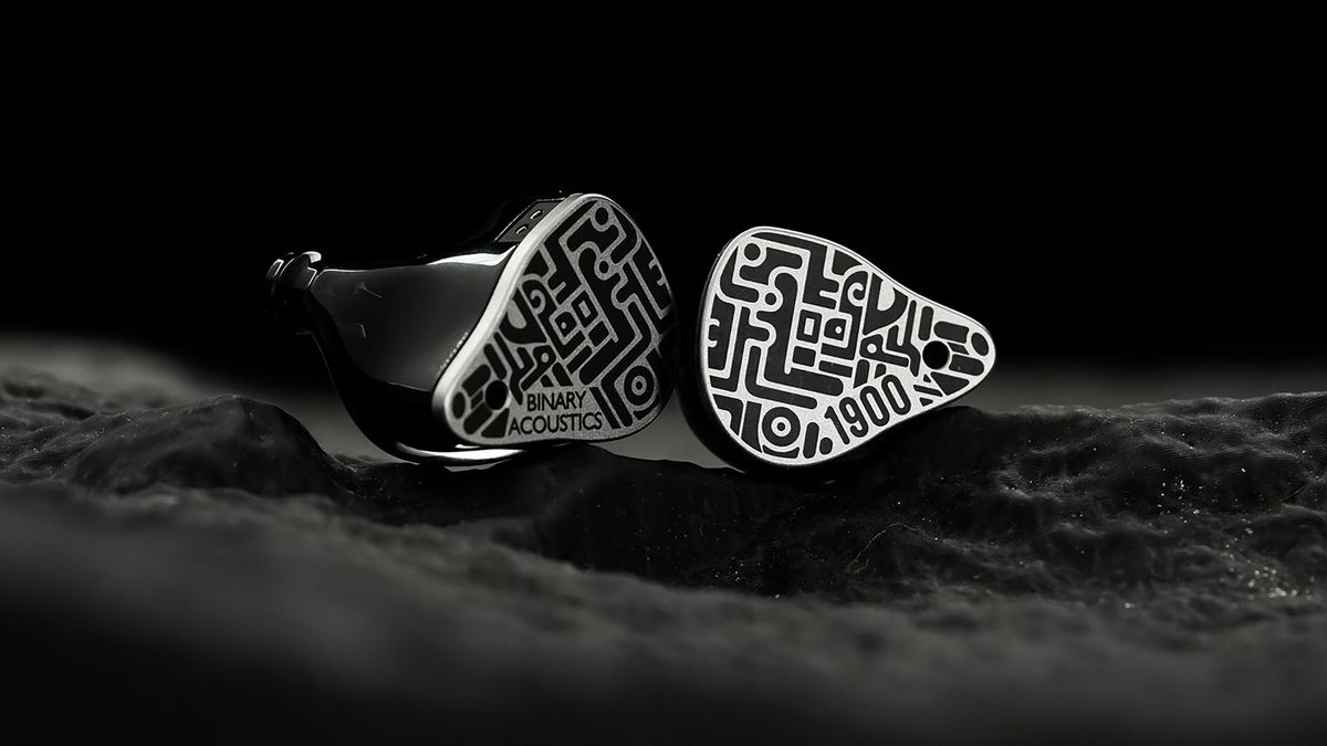 The Binary 1900 IEM.