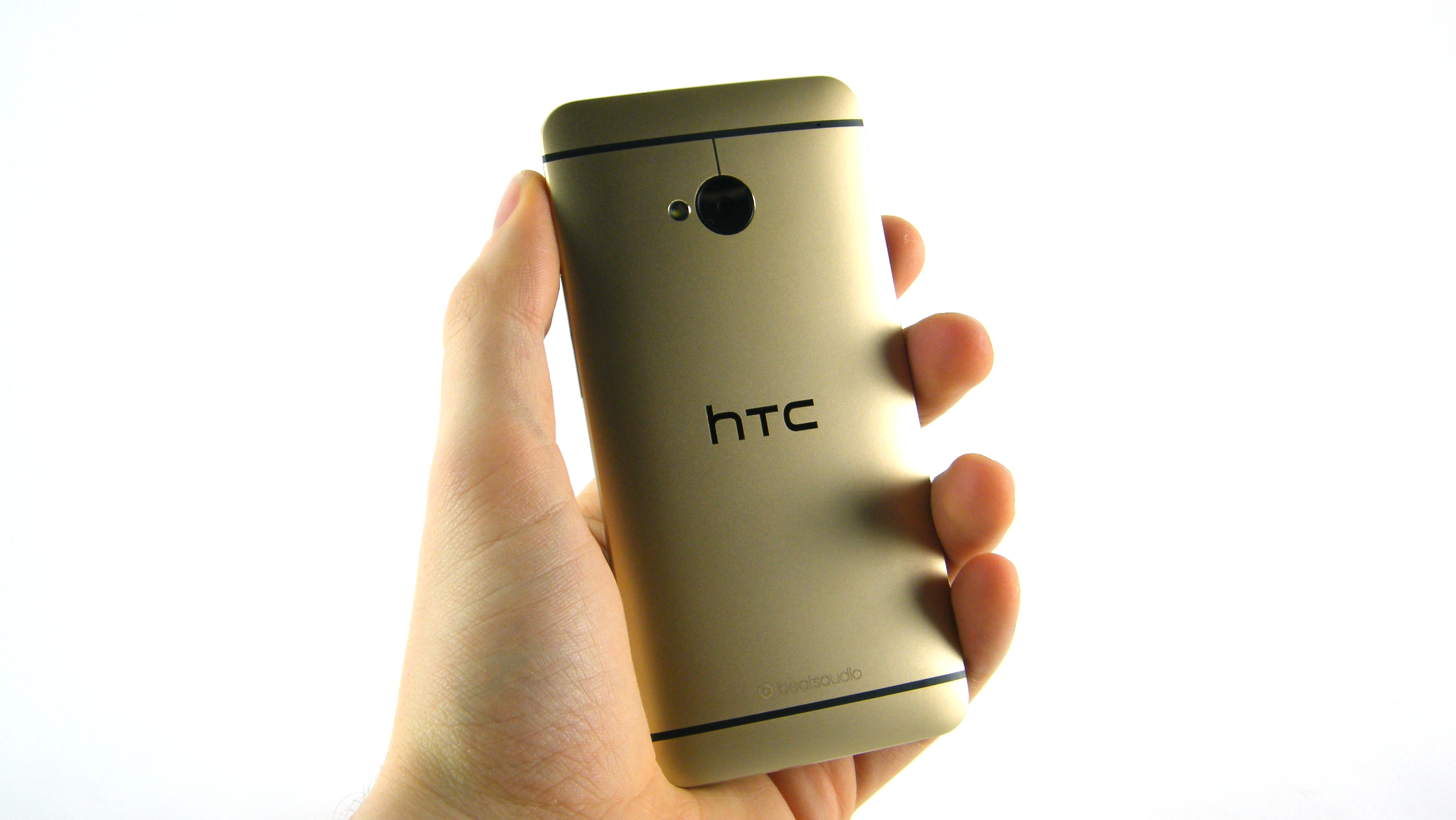 We get our hands on the Gold HTC One you can actually buy