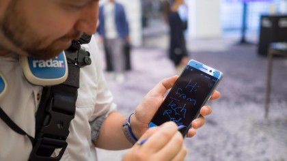 Samsung Galaxy Note 7 vs iPhone 6S Plus