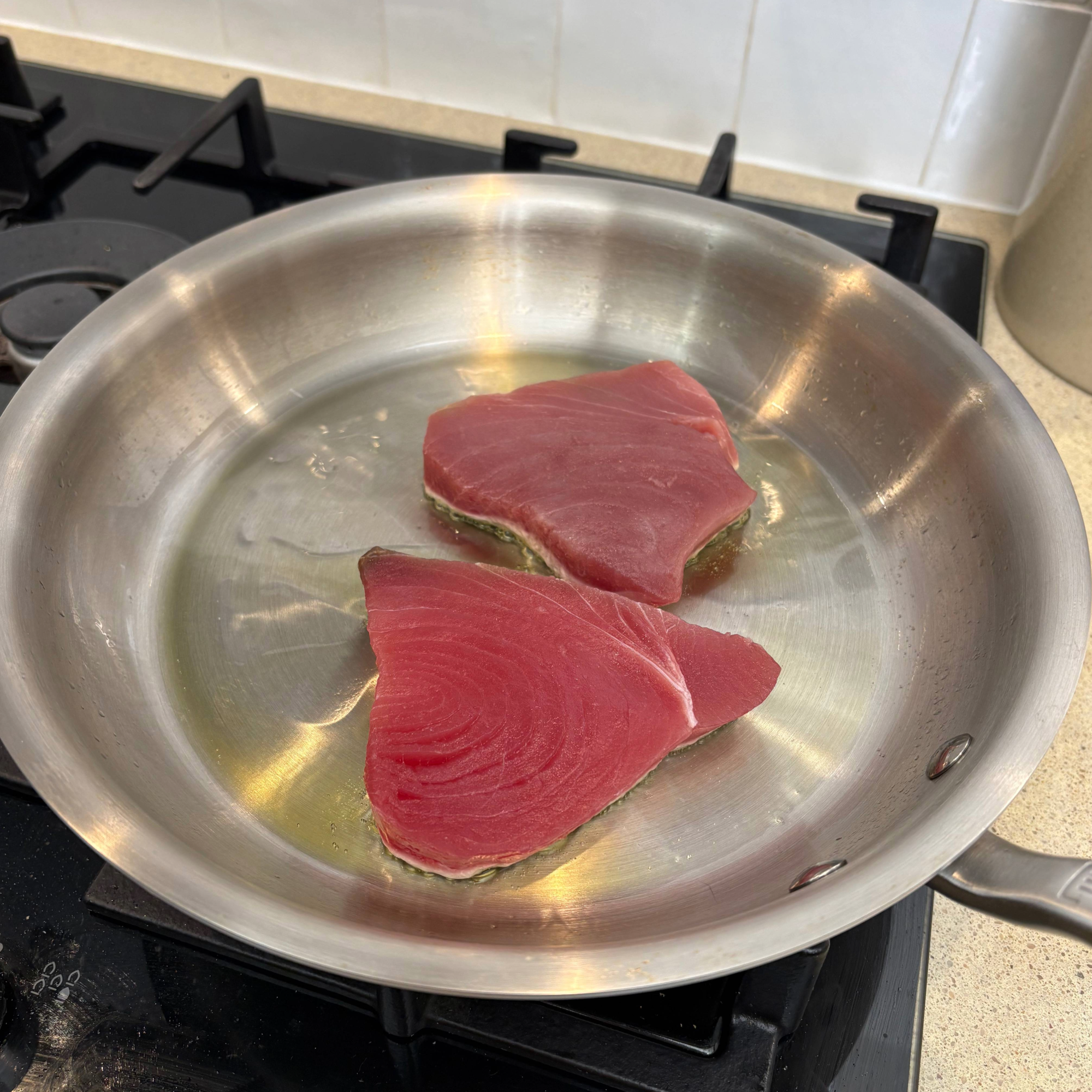 Testing the 'Made In' Stainless Steel Cookware Set at home