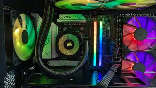 Corsair Vengeance A7500 gaming PC