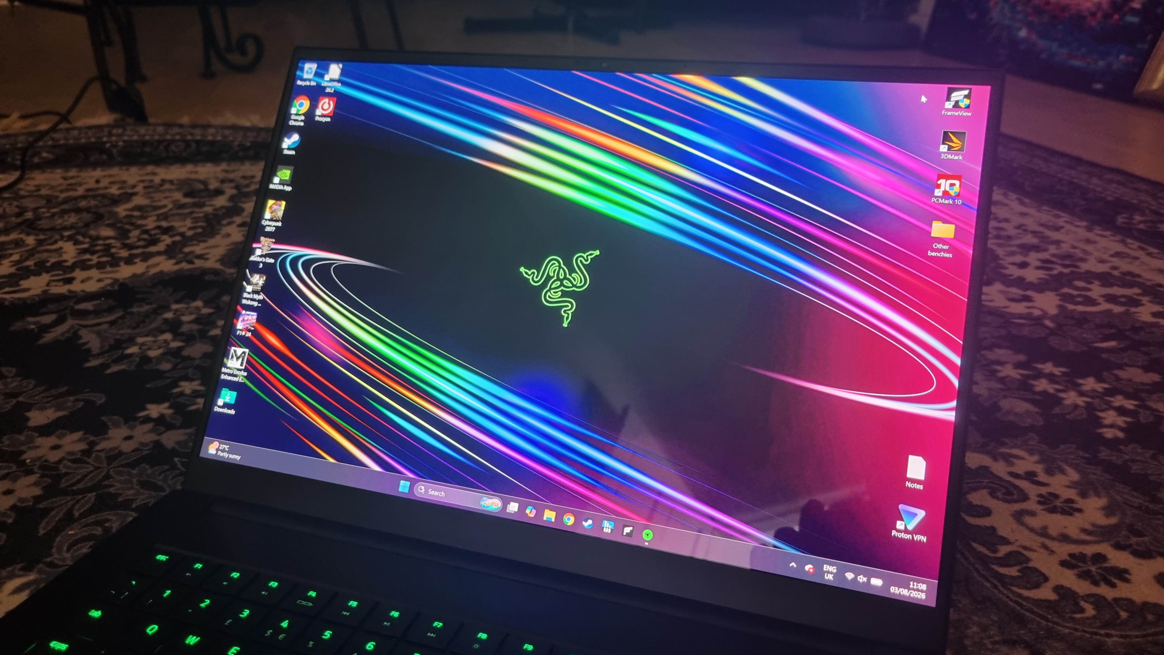 The 240 Hz OLED panel of the Razer Blade 16 (2026) gaming laptop