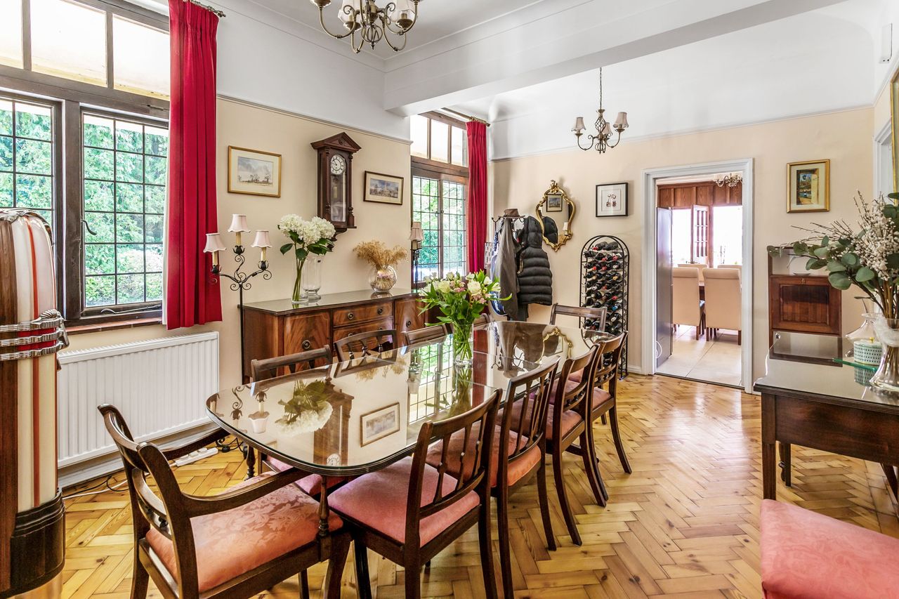Images of Deerpark, East Grinstead