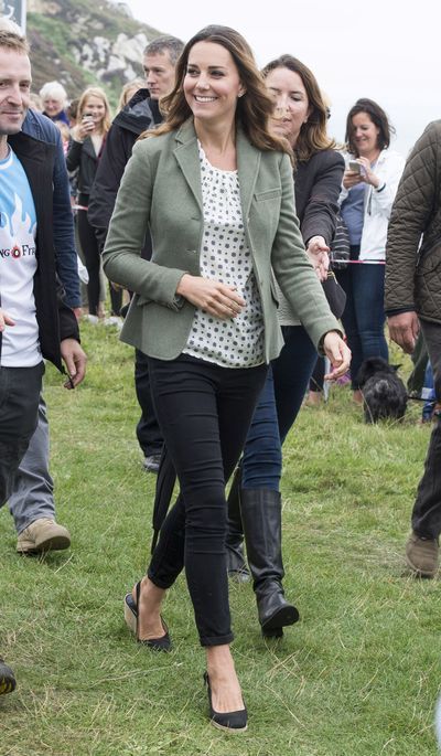 Comparing Kate Middleton's Back-From-Maternity Leave Outfits After the ...