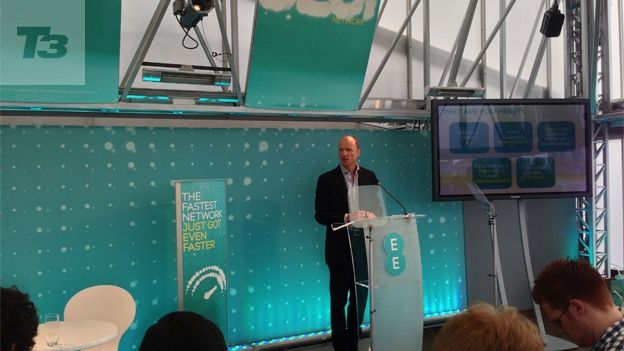 EE 4G Press